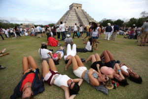 Se llevó a cabo el equinoccio de primavera en la zona arqueológica de Chichén Itzá ante miles de turistas.